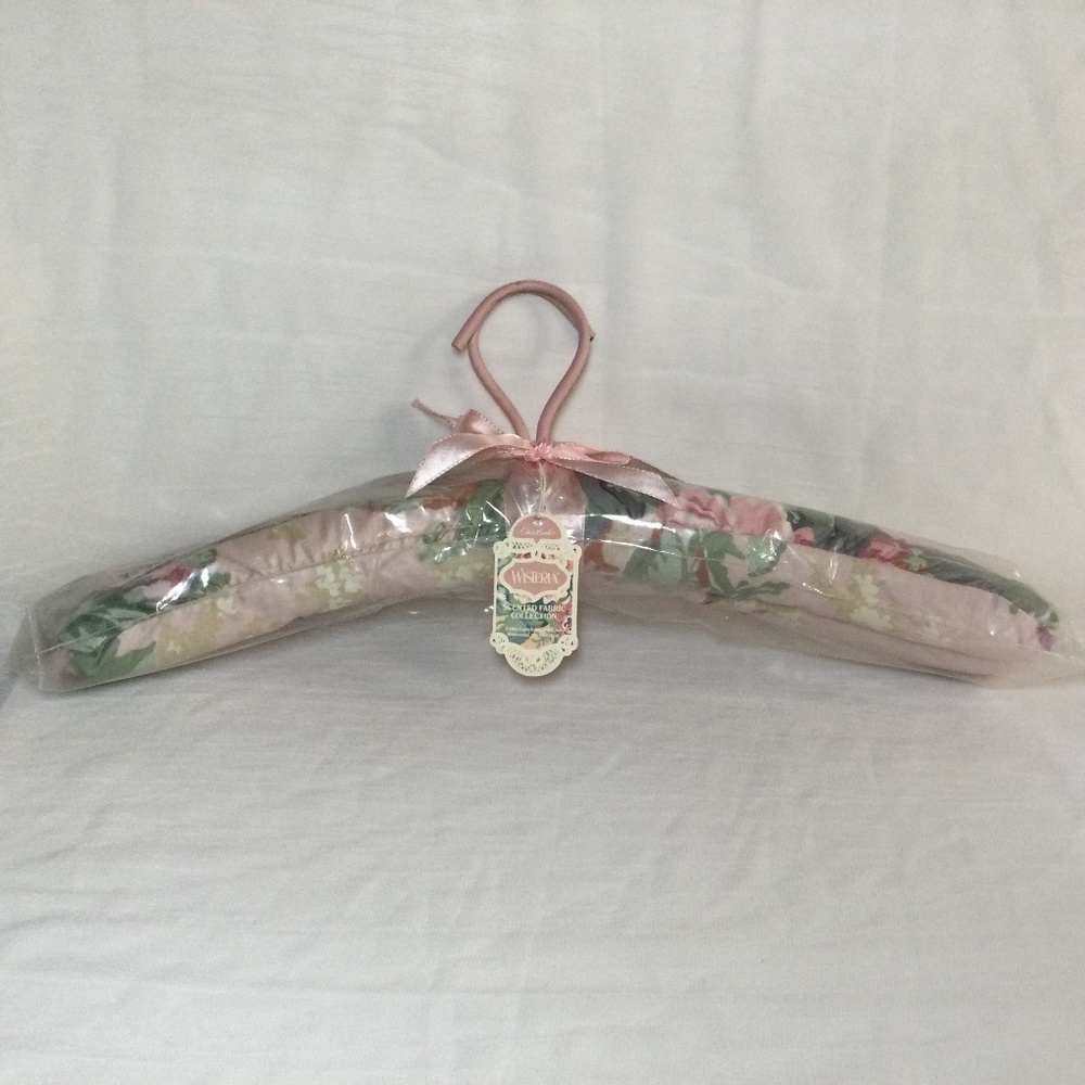 Vintage Claire Burke Wisteria Padded Scented Hangers 1989 NOS